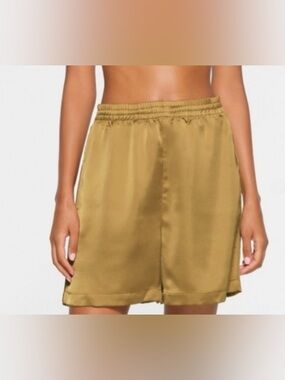 SKIMS Satin Athletic Shorts in Gold